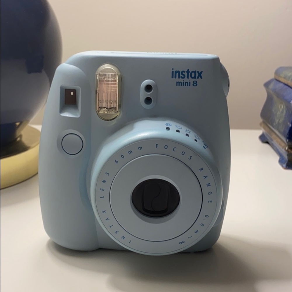 Instax Mini 8 in light blue
